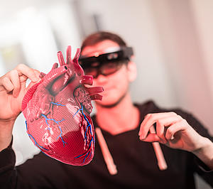 profiles teaser Virtuelle_Realita__t_in_der_Medizin_0004.jpg