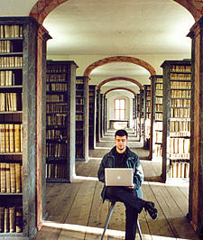 profiles teaser Multimedia_und_Autorschaft_63f8a5.jpg