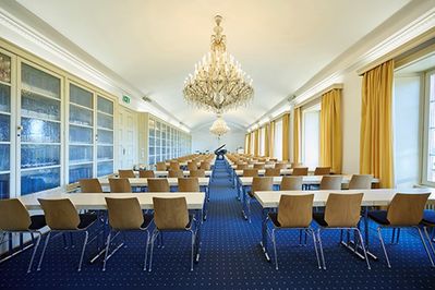 © https://www.ebs.edu/ © https://www.ebs.edu/